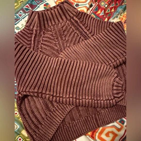 Free People Cozy Knit Turtleneck Sweater! - Picture 2 of 9